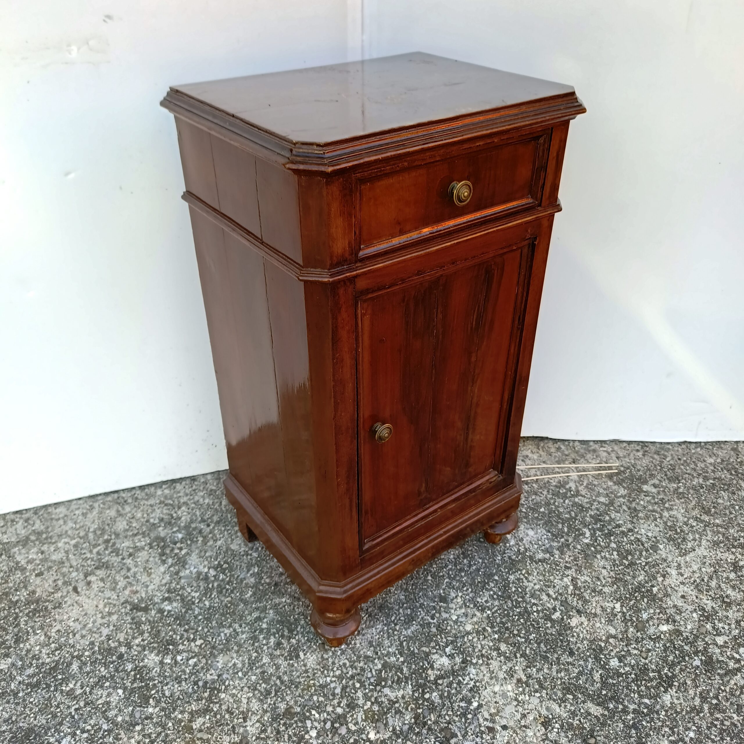 Comodino antico, mobiletto a colonna, fine '800